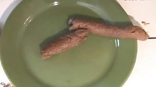 Nadia is pooping for us