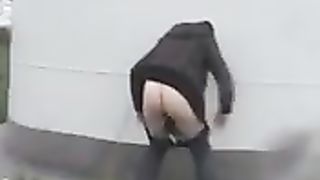 Thick shit in a rainy day