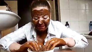 BBW girl smears shit