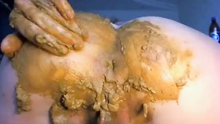 Lesbian scat
