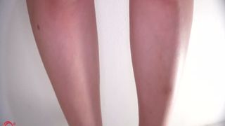 Japanese girl pooping in public bathroom