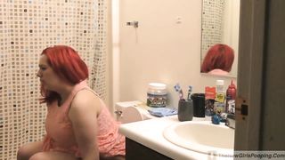 Redhead babe with a lot of diarheea