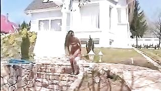 Rich teen peeing outdoor