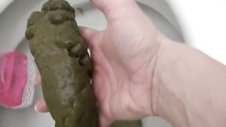 Long turd from shaved girlfriend