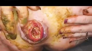 Tattooed German babe masturbates