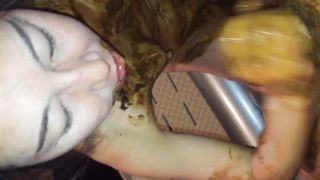 Masturbating with brown poop