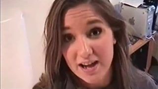 Can't stand the smell of her own shit