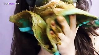 Amazing brunette masturbates