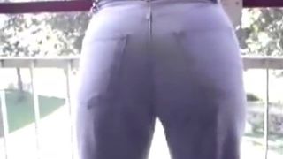 Shit in tight jeans