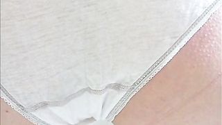 Chubby babe pooping in her panties