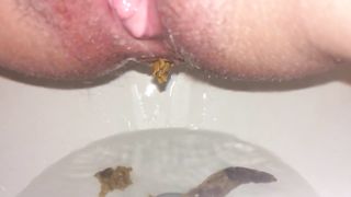 Teen with wet pussy pooping
