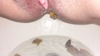 Teen with wet pussy pooping