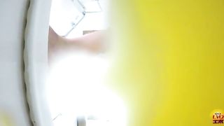 Diarheea in public bathroom slowly