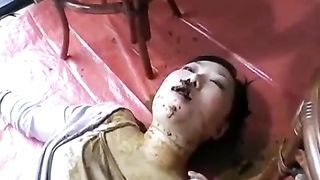 Shitting on her best friend slowly