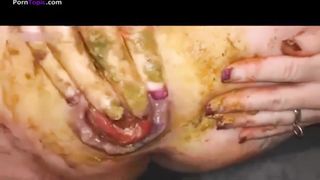 Redhead babe is a real scat girl