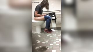 Brunette beauty shits a lot