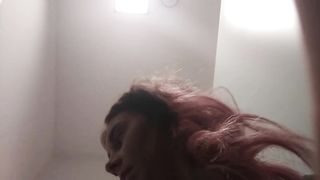 Amateur babe shitting slowly