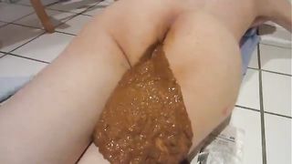 A lot of liquid poop