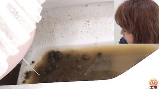 Big turds in bathtub