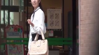Petite japanese shits in public