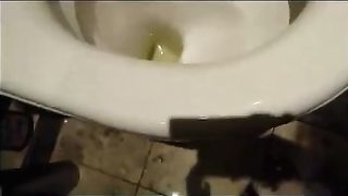 Blonde babe shitting