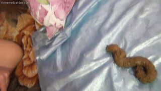 Perfect poop from sexy ass