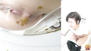 Mix of japanese girls with diarrhea