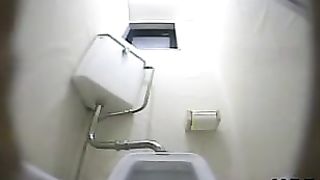 Four schoolgirls that poop by turn