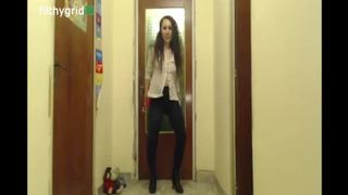 Shitting while standing