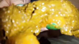 Stuffed her pussy with shit before masturbating