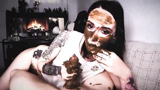 Hairy babe gets creampied