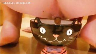 Teasing with pussy while shitting
