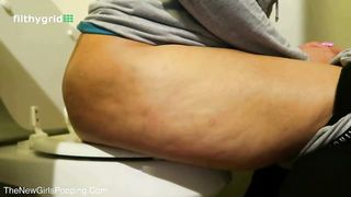 Chubby latina shitting two times