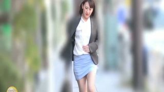 Hairy babe can't stop pooping