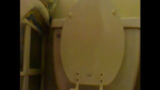 Chubby babe spreads her butt cheeks wide opened