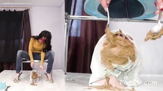 Amazing girls poop on a lucky guy