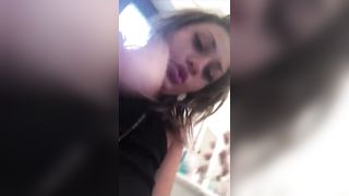 Tattooed babe shaking ass