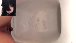 Spying on a rich japanese teen shitting