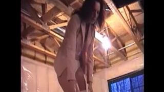 Milf hottie shitting