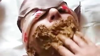 She likes pooping on husband's face