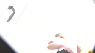 Horny milf caught pooping