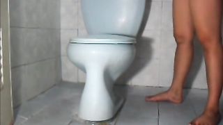 She's pooping in reverse position