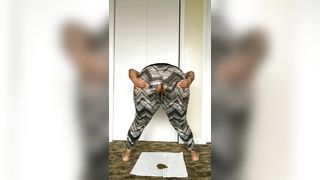BBW babe shitting after she ripped her pants