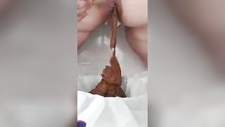 BBW babe dropped heavy turds