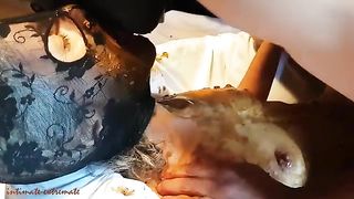 Shitting on her pussy before he cums inside