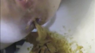 Woman shitting a very liquid diarrhea