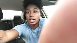 Ebony Uber chick pooping in her car