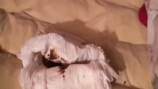 Bed poopin the diaper