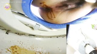 Caught pooping diarrhea in the public toilet