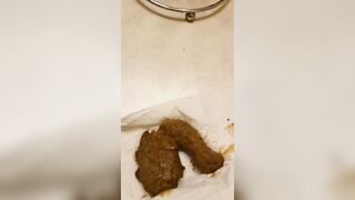 Amateur ebony milf eating poop in toilet